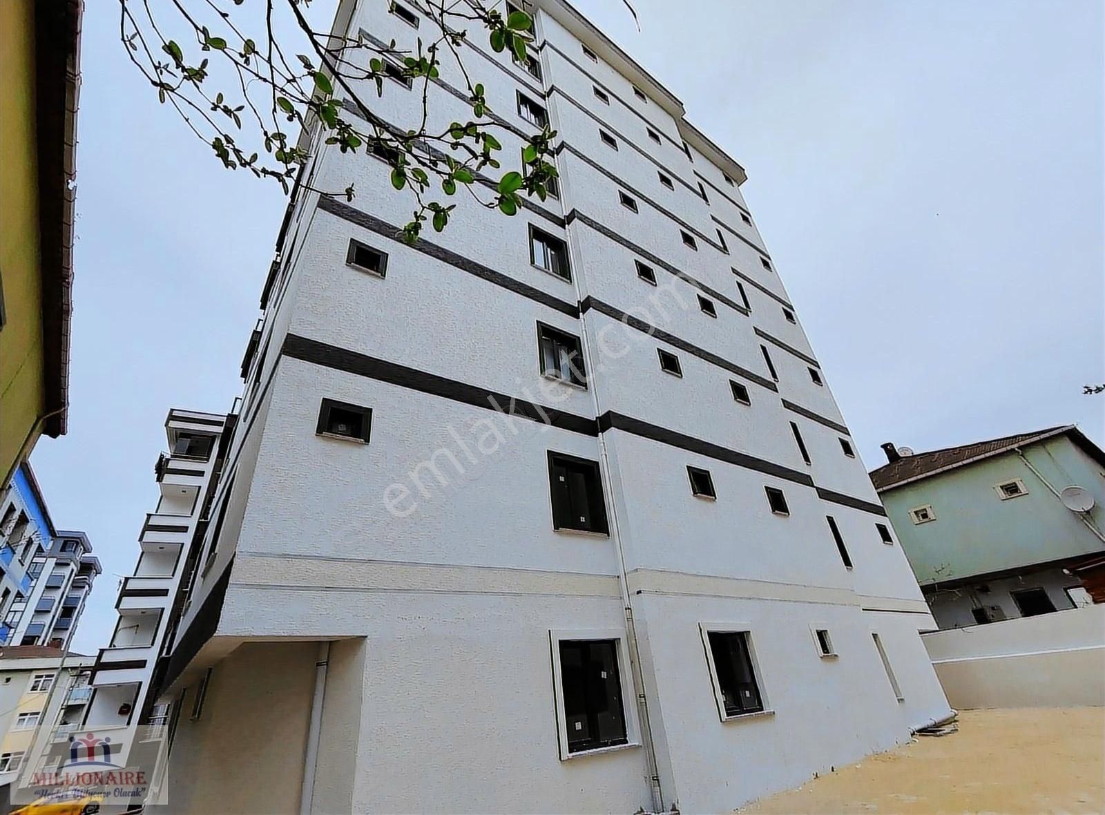 Çekmeköy Cumhuriyet Mah. Sıfır 4+2 Üst Dubleks Daire