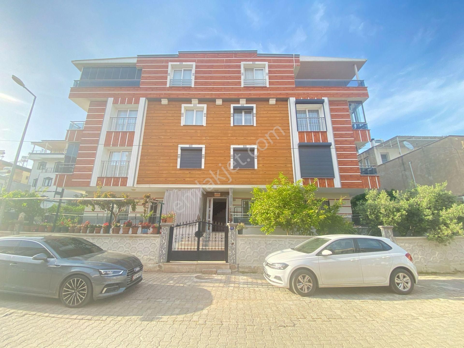Cumhuriyet Mahallesi 2+1 Ayrı Mutfak Görmeye Değer Masrafsız Daire