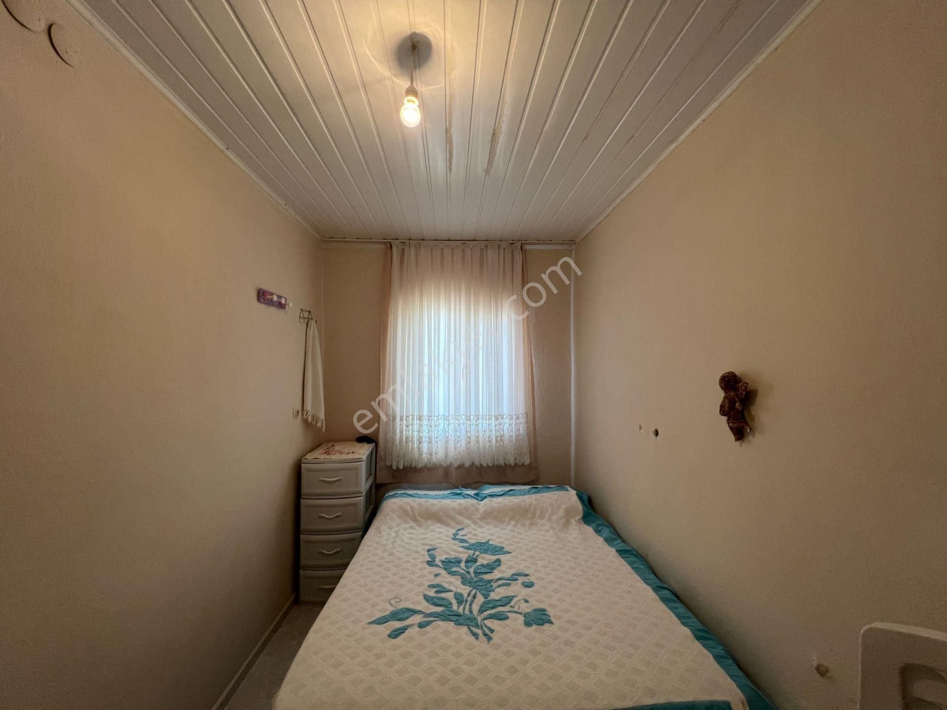 Ürkmez'de Köşe Konumda Denize 250metre 7+1 Dubleks Yazlık - Görsel 33