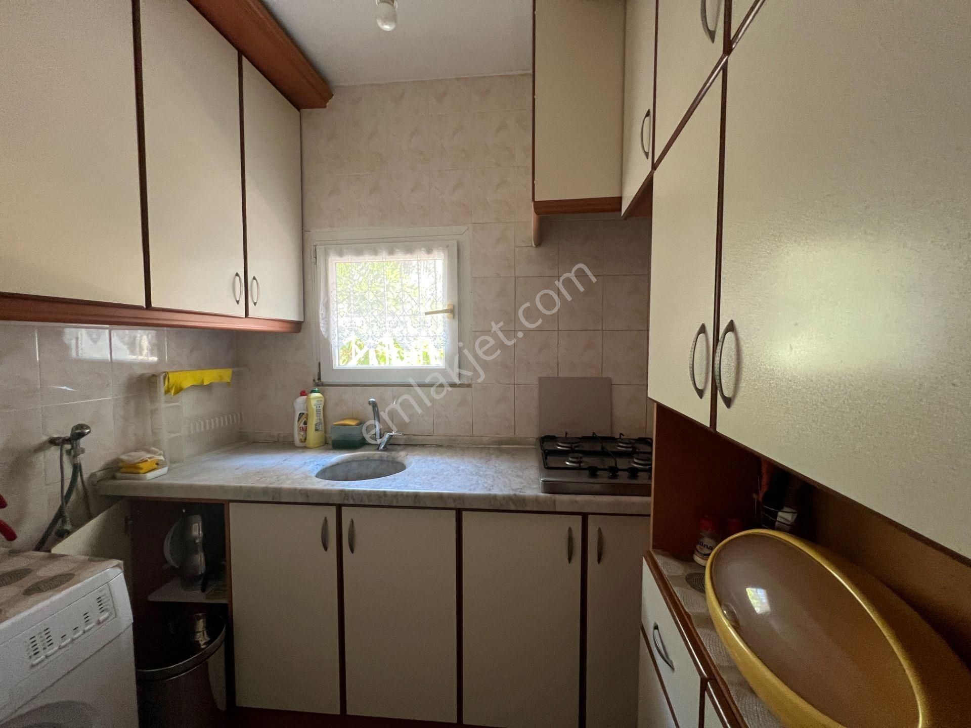 Ürkmez'de Köşe Konumda Denize 250metre 7+1 Dubleks Yazlık - Görsel 32