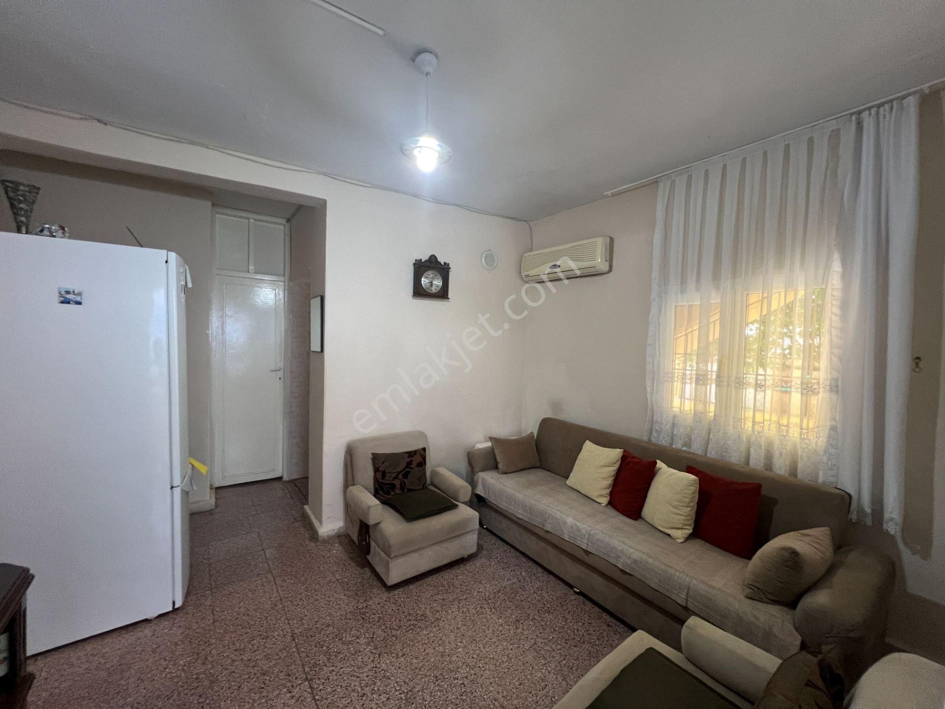 Ürkmez'de Köşe Konumda Denize 250metre 7+1 Dubleks Yazlık - Görsel 24