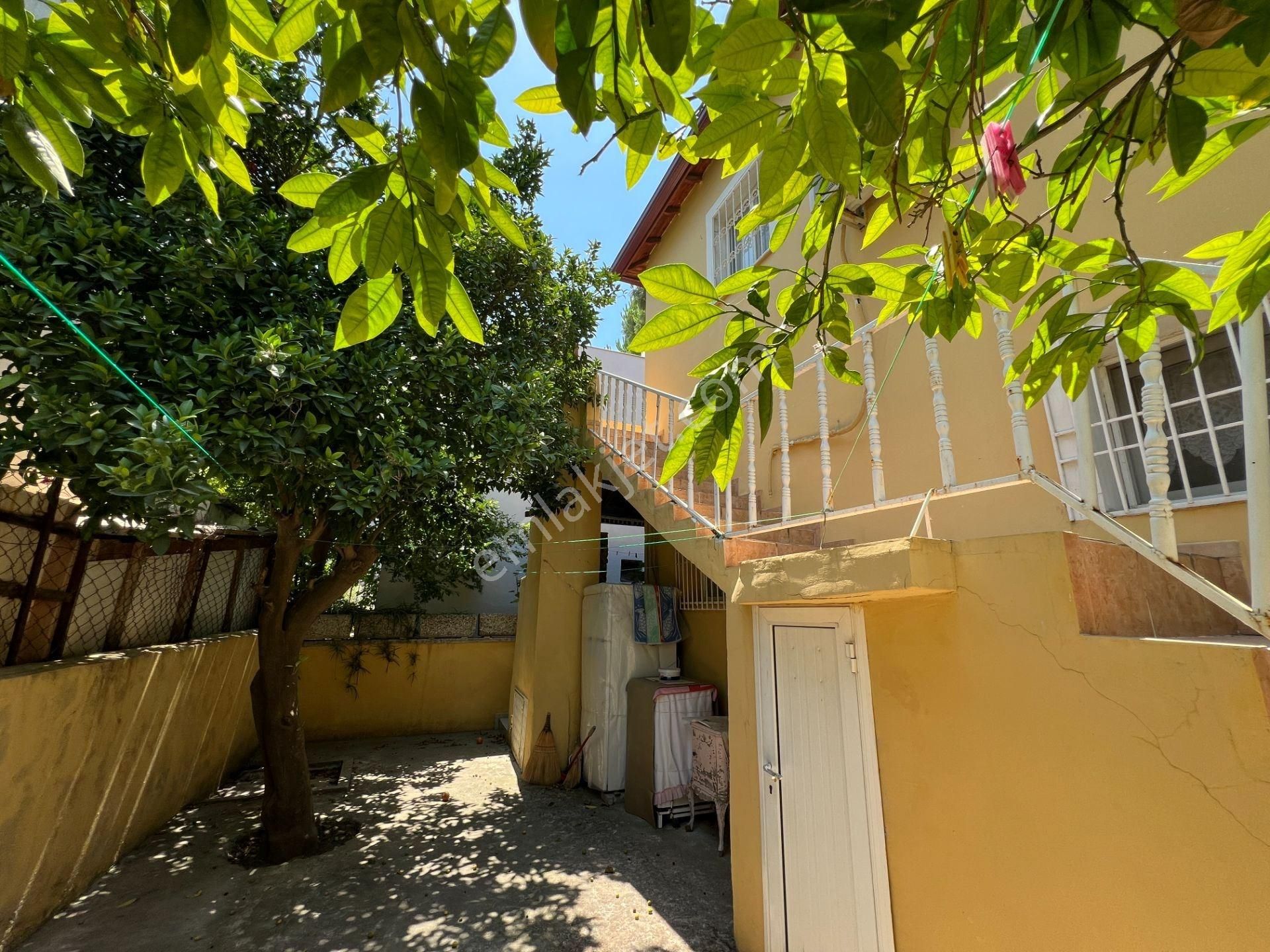 Ürkmez'de Köşe Konumda Denize 250metre 7+1 Dubleks Yazlık - Görsel 23