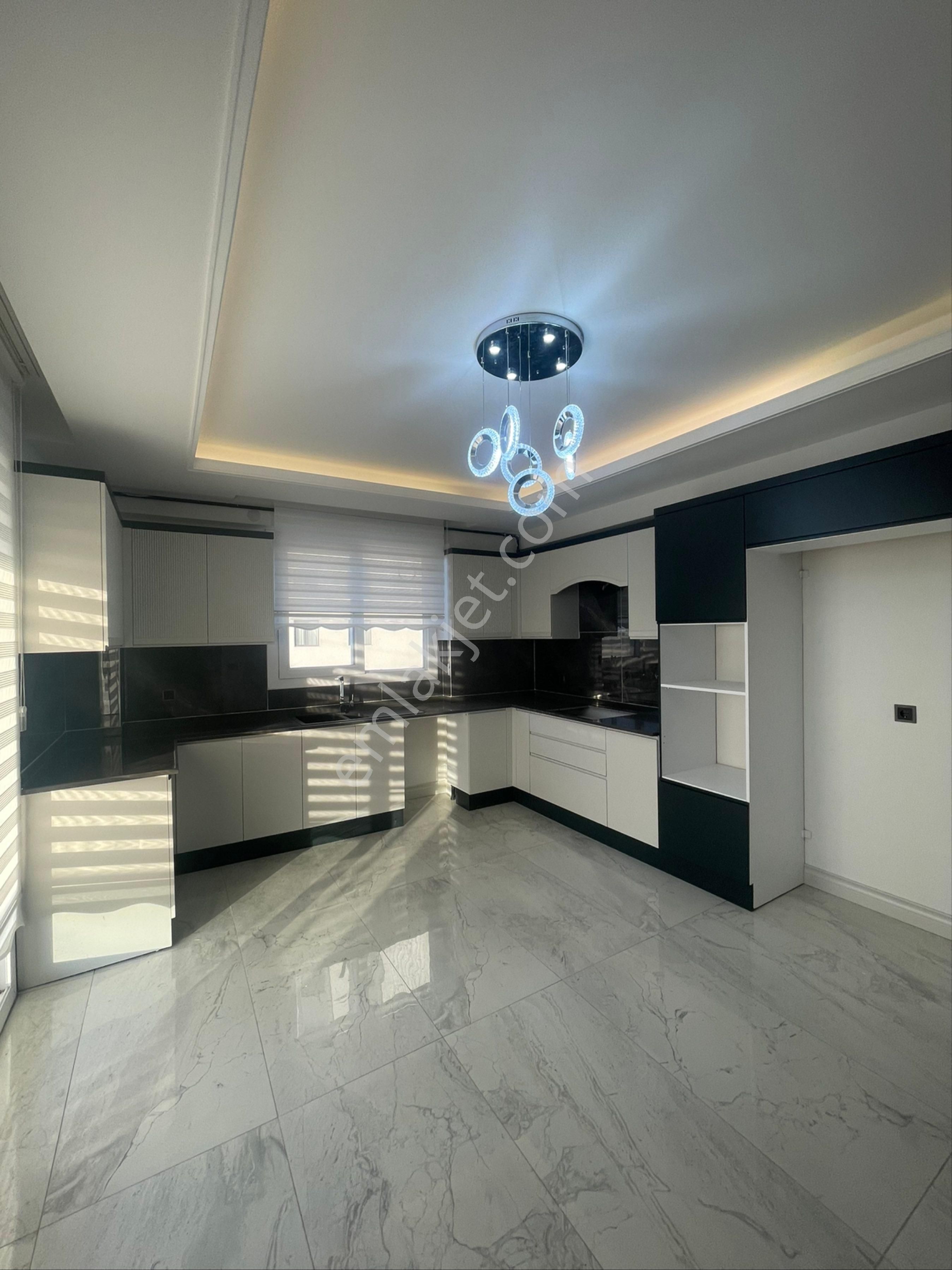 Yeni Cezaevi Riva Yapı’da Çok Acil Satılık 3.5+1 Daire