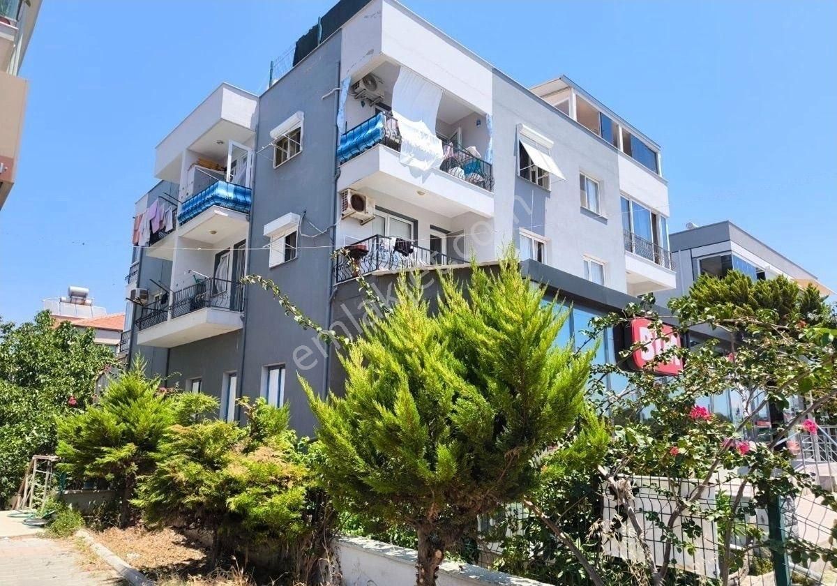 İzmir Seferihisar Ürkmez Merkez De Satılık 2+1 Yazlık Daire
