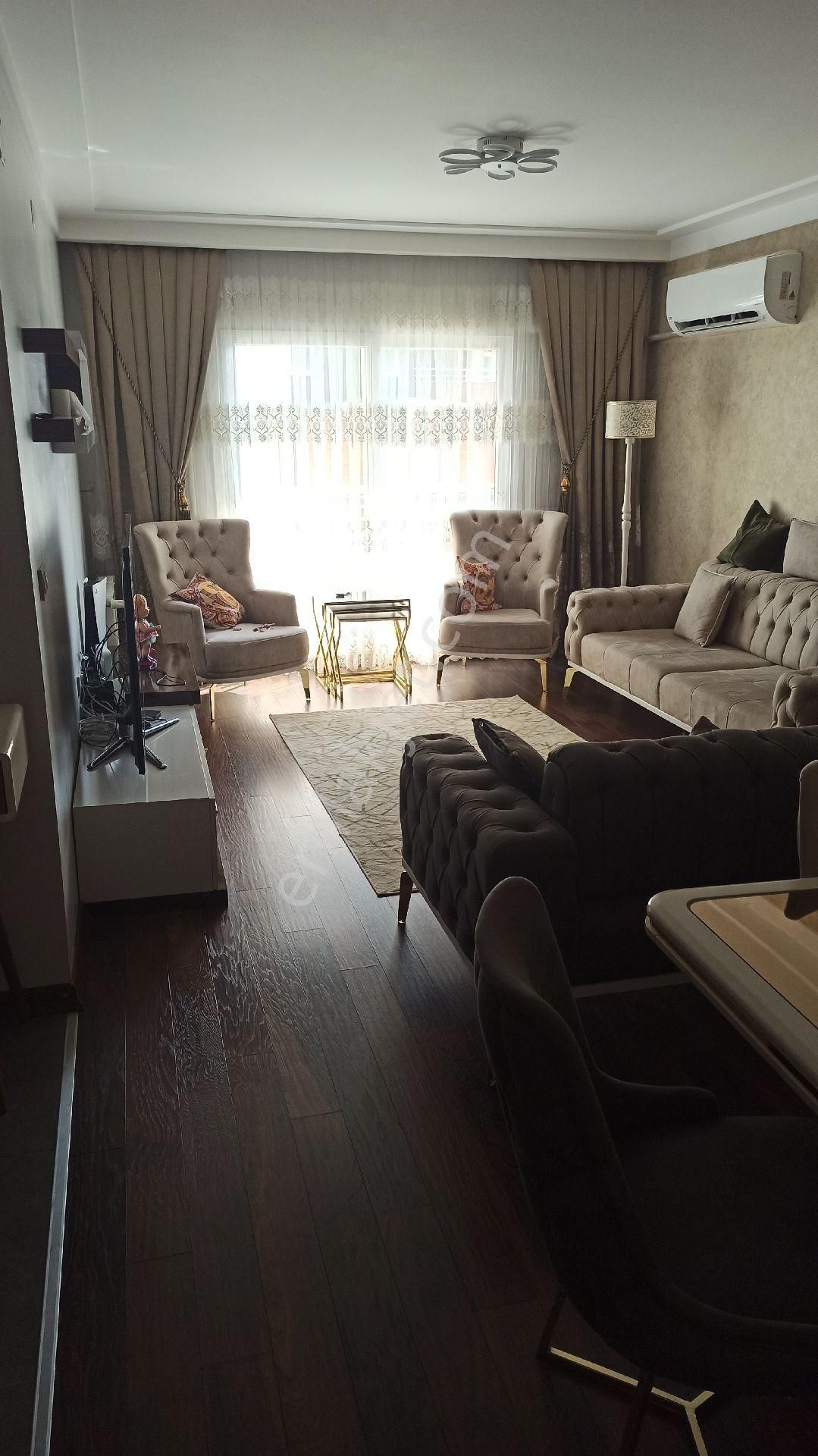 Çok Geniş Merkezi Konumda Kapalı Mutfak 2+1