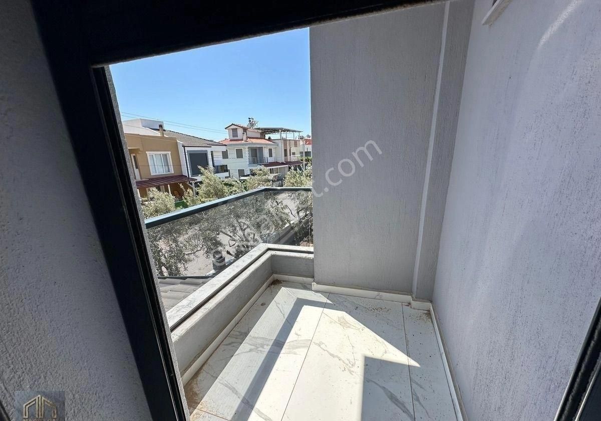 İzmir Seferihisar Doğanbey De Satılık 3+1 Yazlık Villa Denize 650 Metre Mesafede