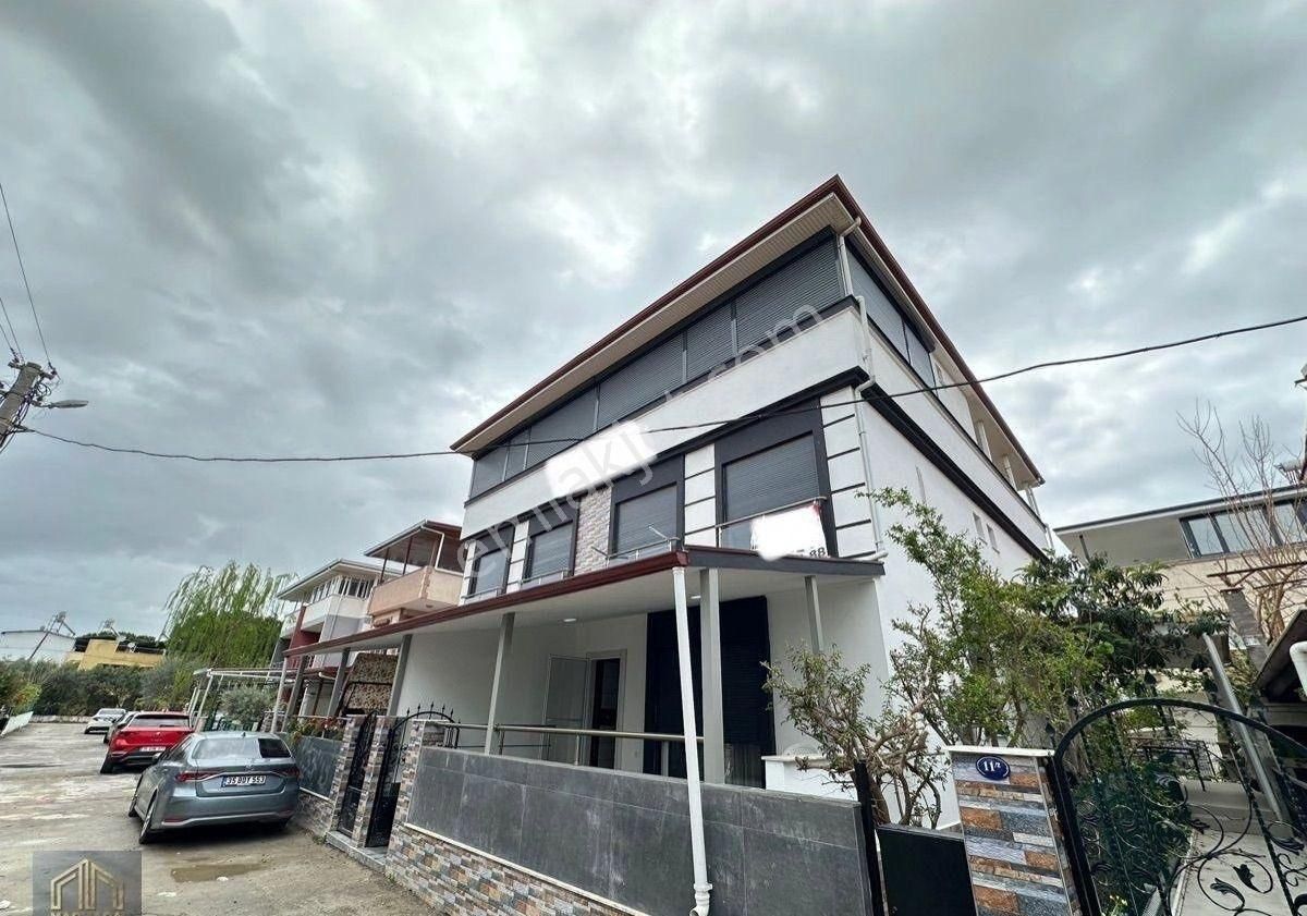 İzmir Seferihisar Doğanbey De Satılık Yazlık 4+1 Villa
