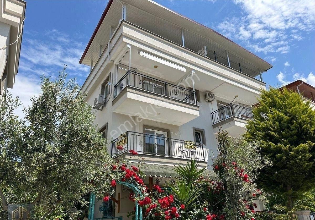 İzmir Seferihisar Ürkmez Merkez De Satılık 2+1 Yazlık Daire