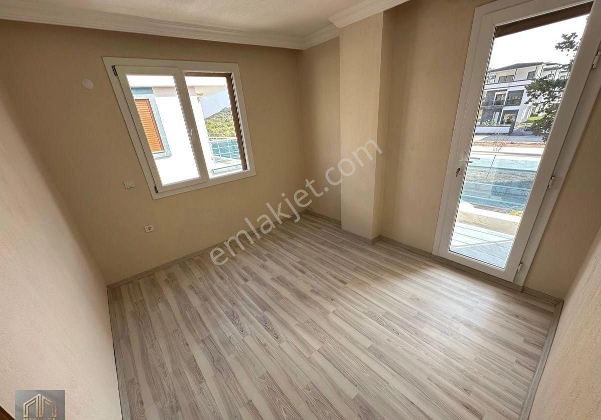 İzmir Seferihisar Doğanbey De Satılık 200m2 İçinde Yazlık 3+1 Müstakil Villa - Görsel 11