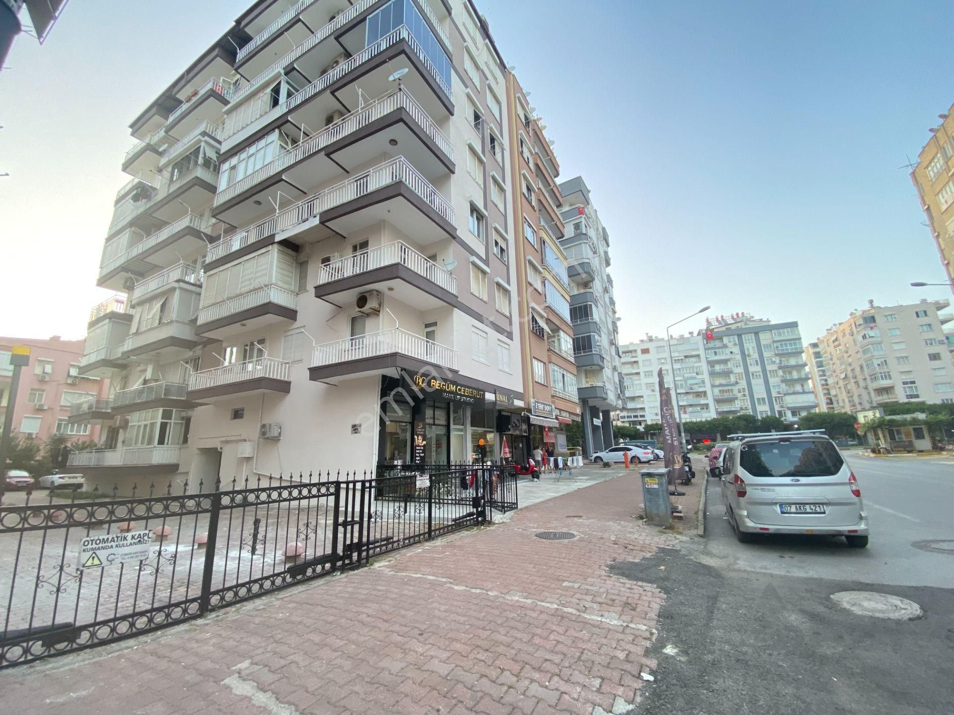 Antalya Muratpaşa Varlık Mh 120 M2 Asansörlü Yapılı Kiralık Daire