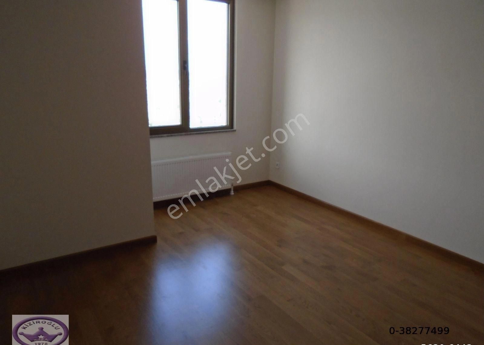 Metroya Yakın Aile Sitesinde Deniz Manzaralı Havuzlu Sitede İskanlı 2+1 - Görsel 12