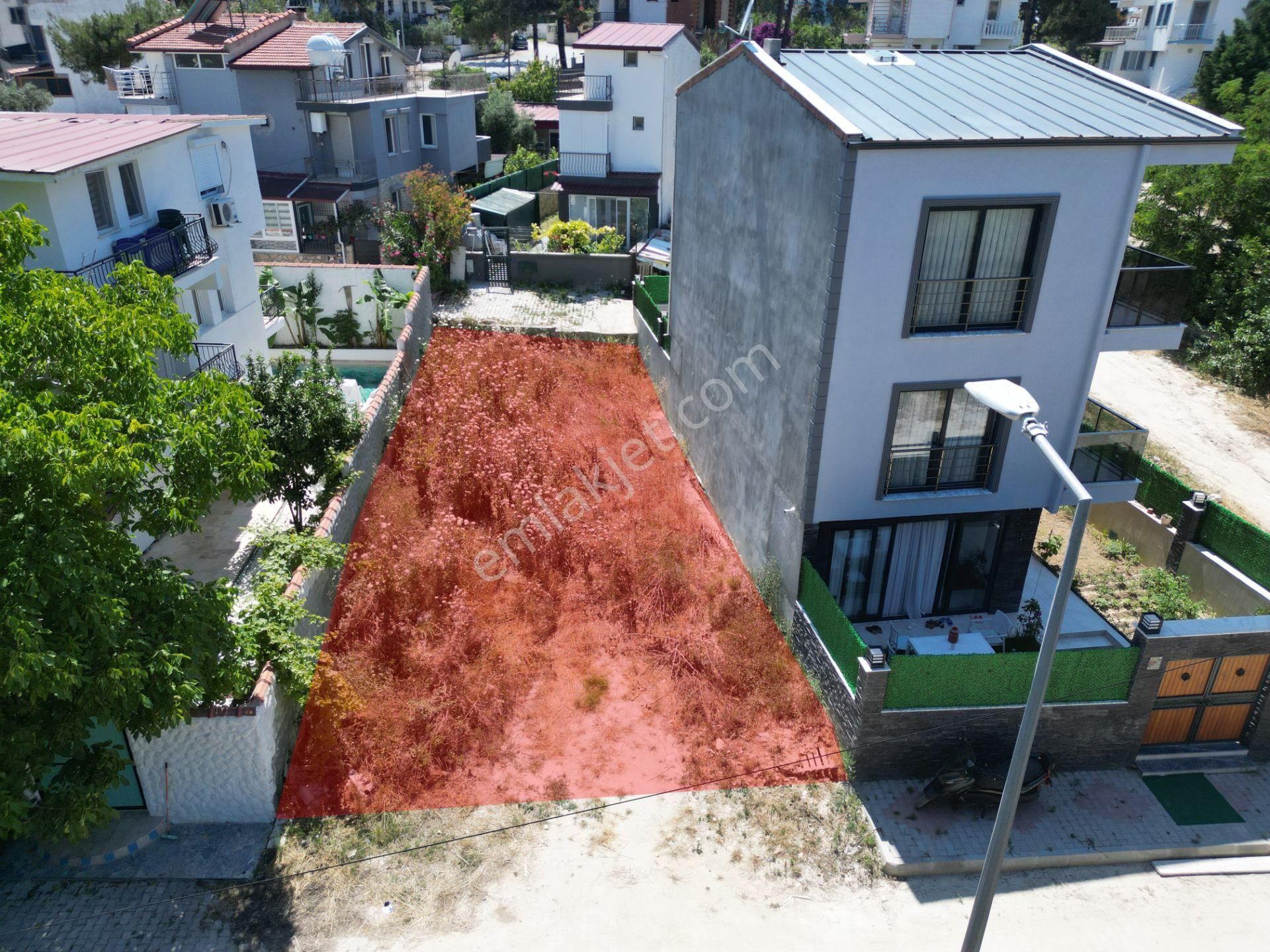 Çam Ormanı Manzarasında,villa İmarlı,merkeze Yakın ,arsa