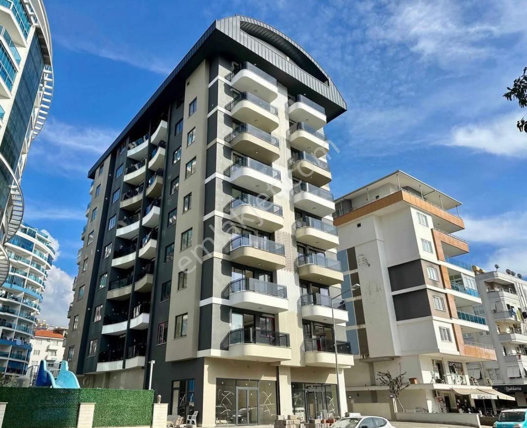 Sıfır Bina Merkezi Konum 1+1 Boş Daire