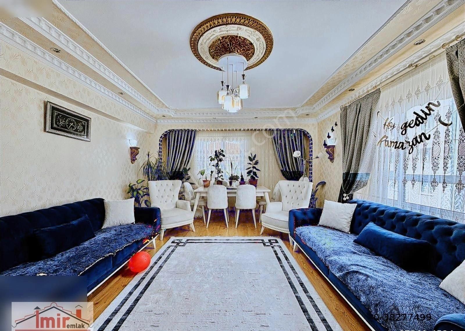 İmir Emlak'tan Merkez'de 3+1 E.banyolu K.otoparklı Yapılı Daire