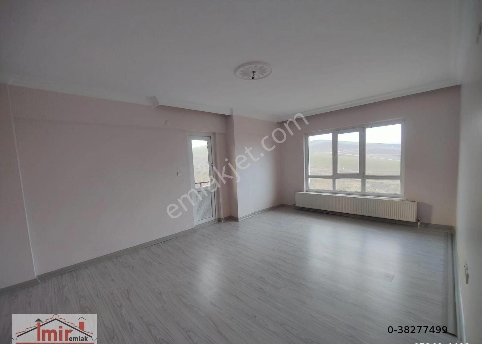 İmir Emlak Ofisinden 3+1 120m2 3.kat Devlet Hastanesi Yakını