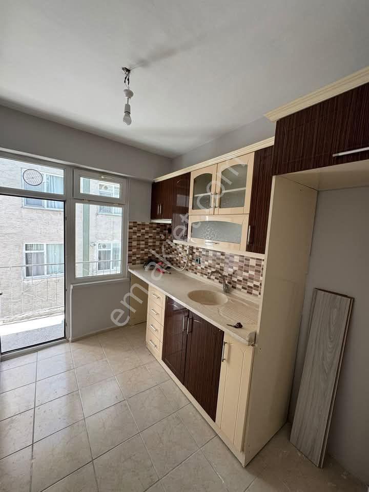Samsun İlkadım Ulugazi Mahallesinde Şehir Merkezinde Masrafsız 2+1 Satılık Daire