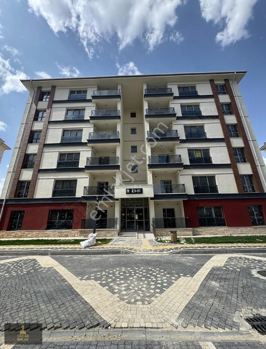 Oscar'dan Toki Konutları 3. Etapta Kiralık Ara Kat 2+1