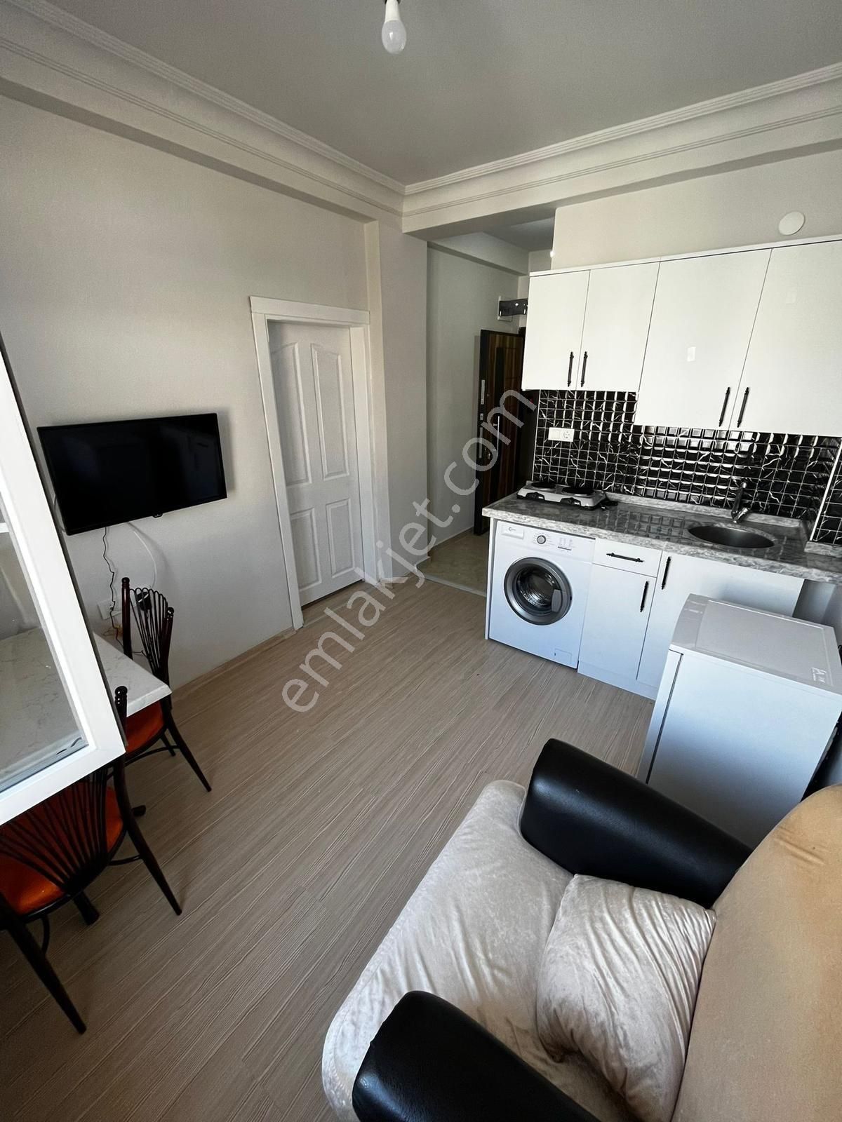 Samsun İlkadım Çiftlik Mahallesi'nde 1+1 Eşyalı Asansörlü Kiralık Daire