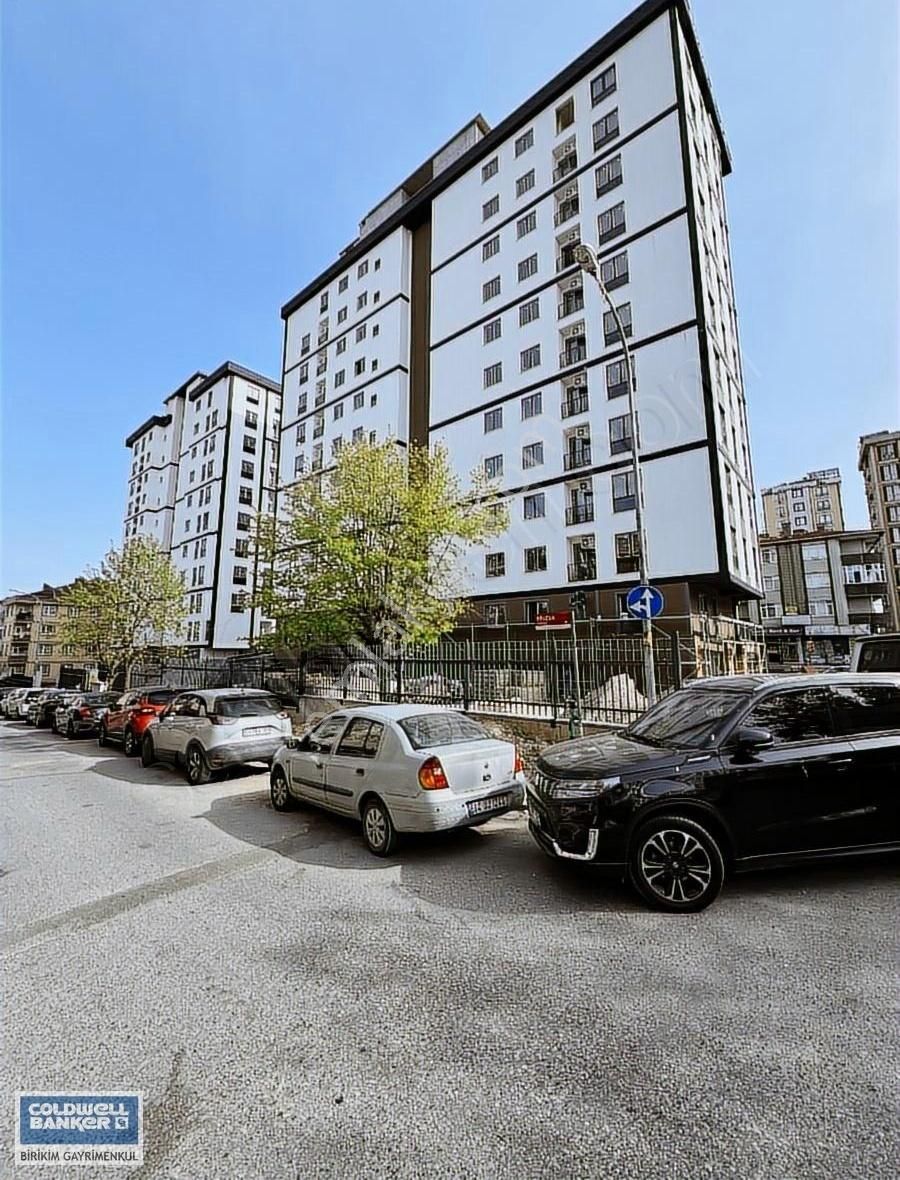 Ümraniyede Sosyal Alanlı Şehir Manzaralı Lüks Daire