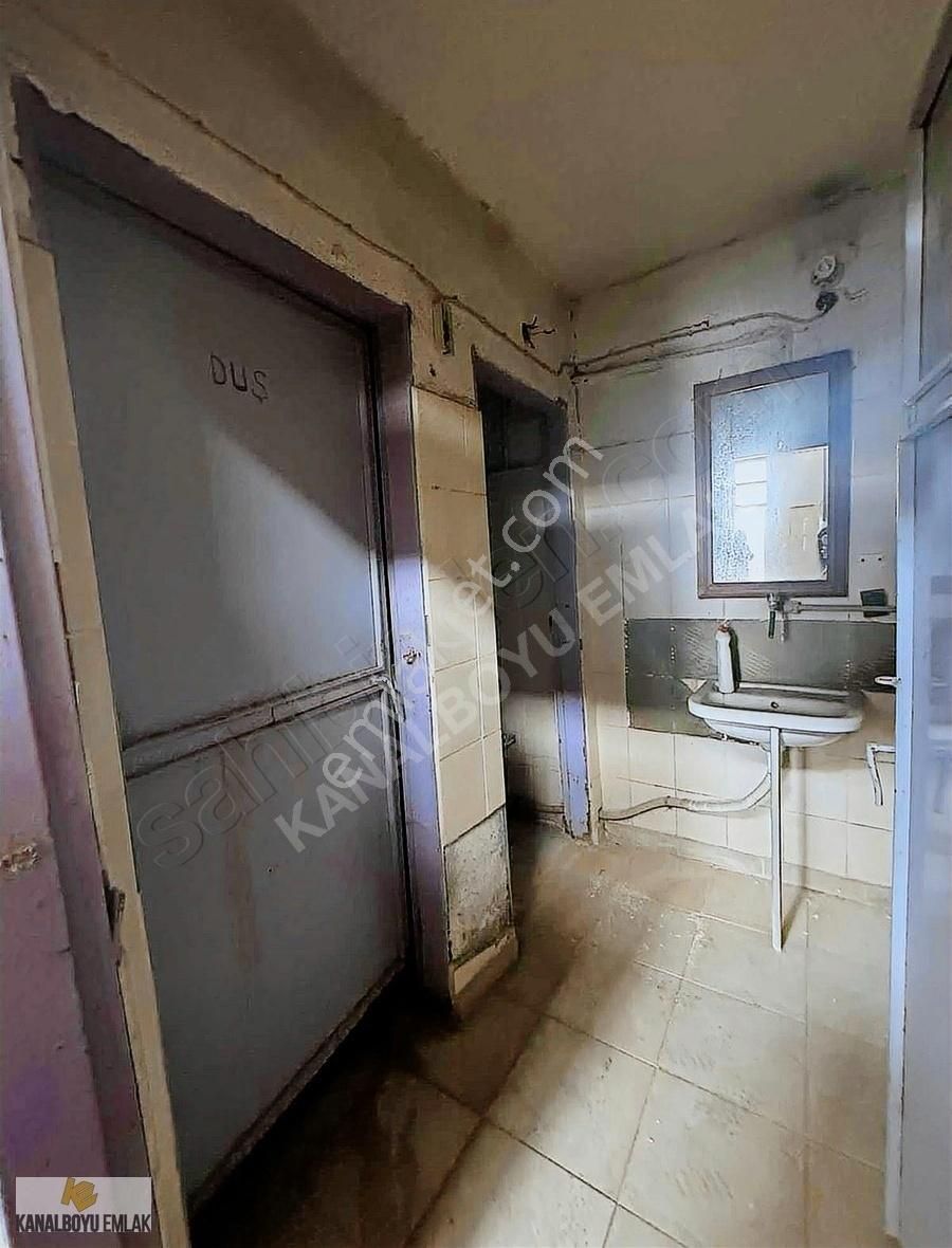 Kanalboyu Emlak'tan Özsan Sanayi Sitesinde Kiralık Dükkan
