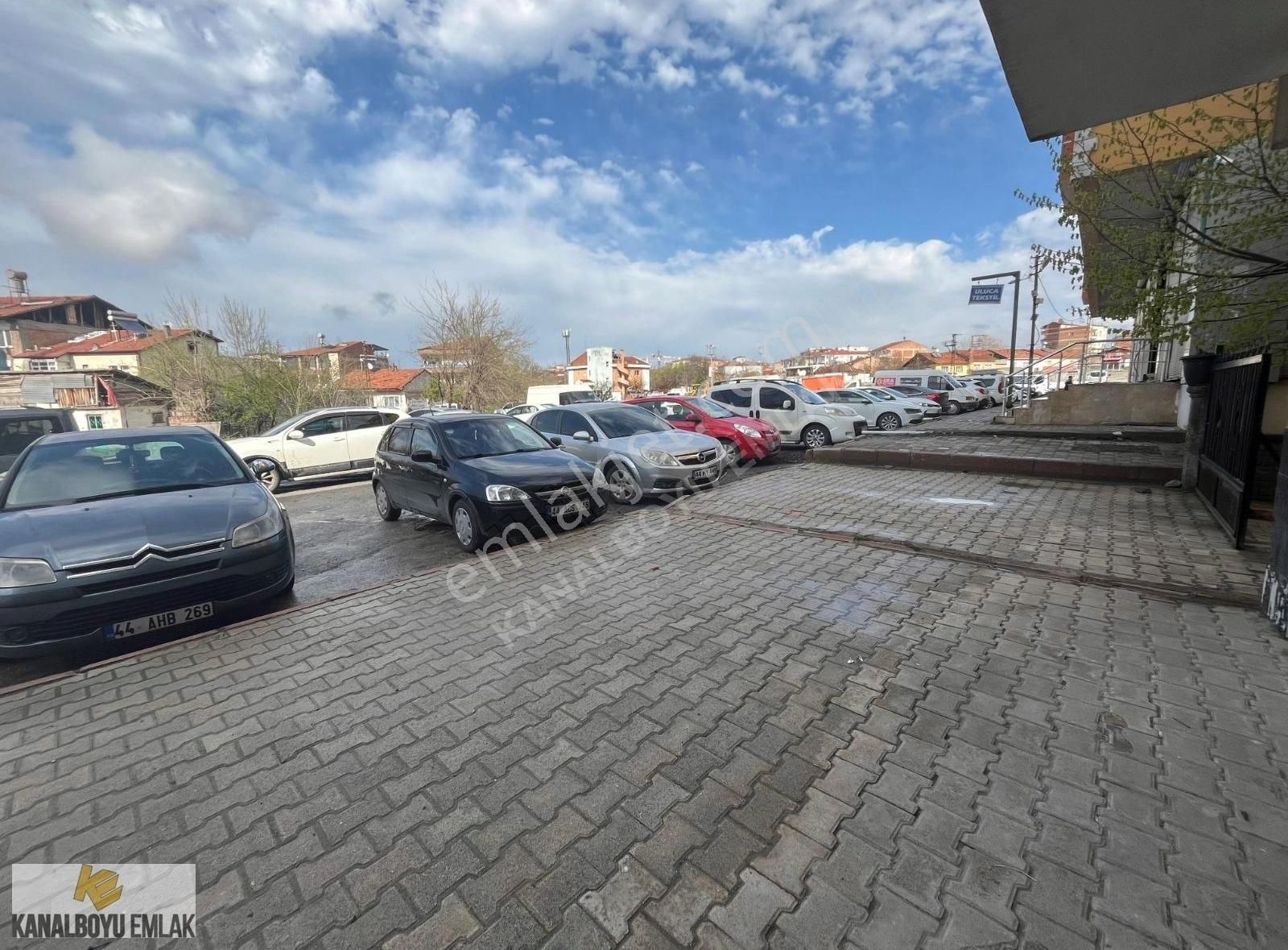 Kanalboyu Emlaktan İskender Mahallesinde 160m2 Dükkan