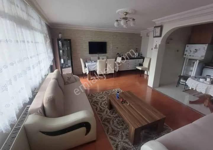 Samsun İlkadım Çiftlik Mahallesinde Mükemmel Lokasyonda 2+1 Satılık Daire