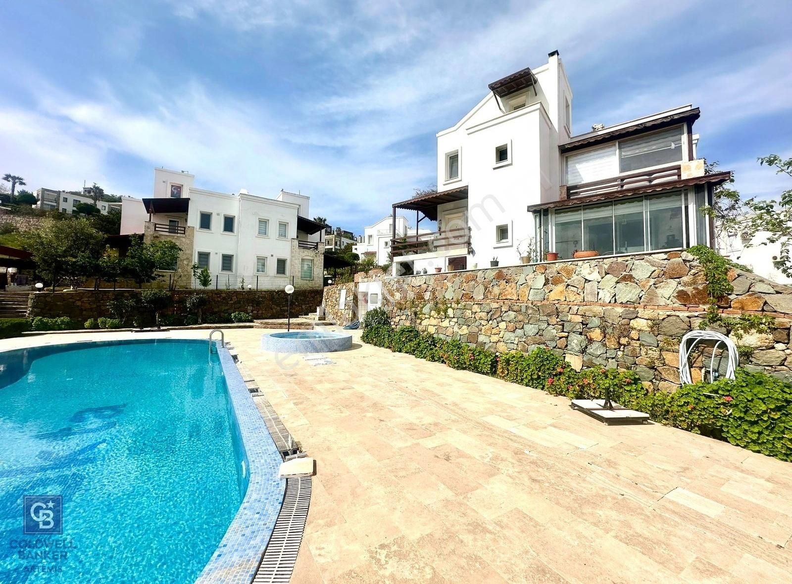 Bodrum Gümüşlük Koyunbaba Satılık Manzaralı Villa
