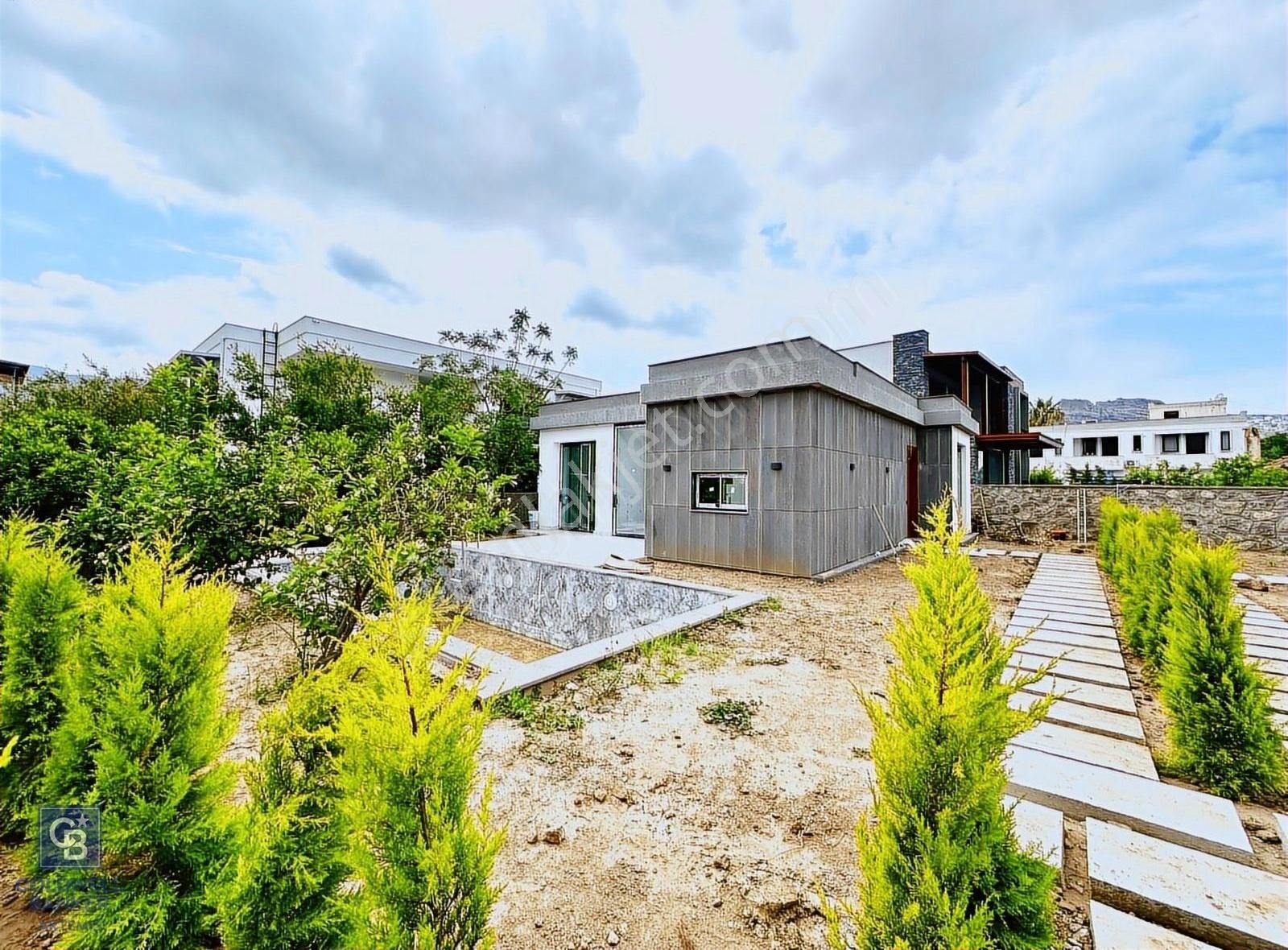 Bodrum Gündoğan Merkezde Tek Katlı Satılık Villa
