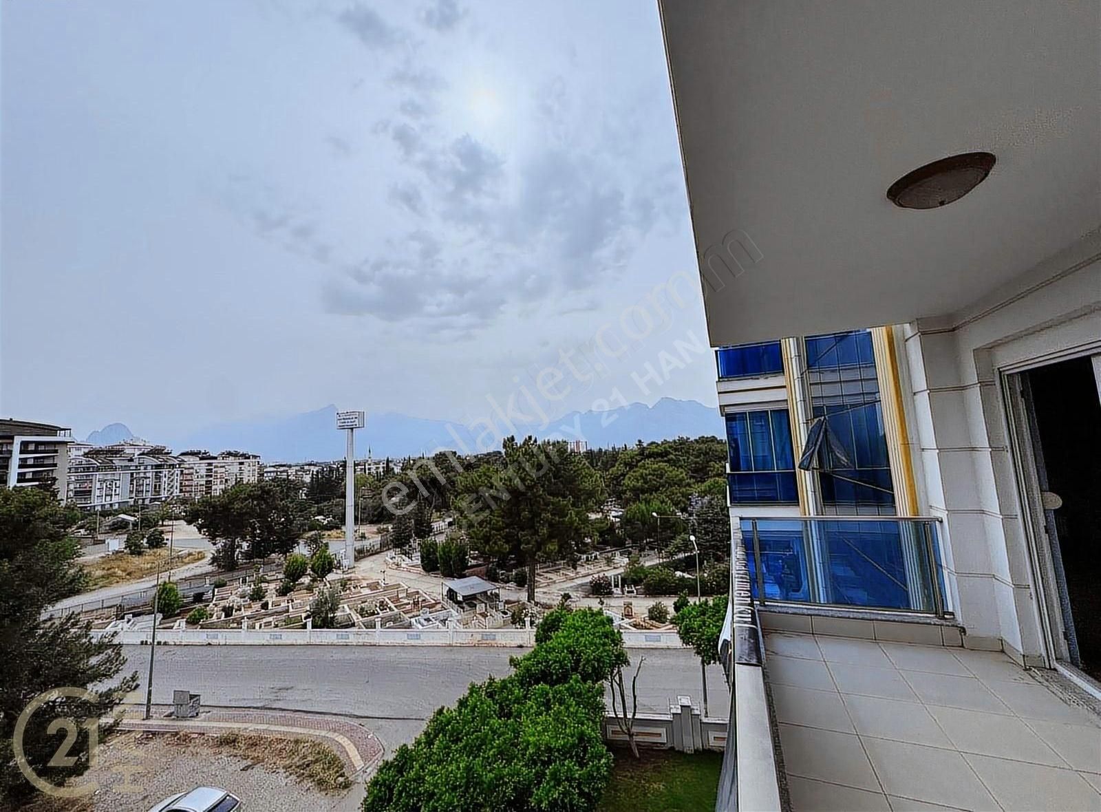 Mollayusuf'da Nisa Residence'da Satılık Havuzlu 3+1 Daire