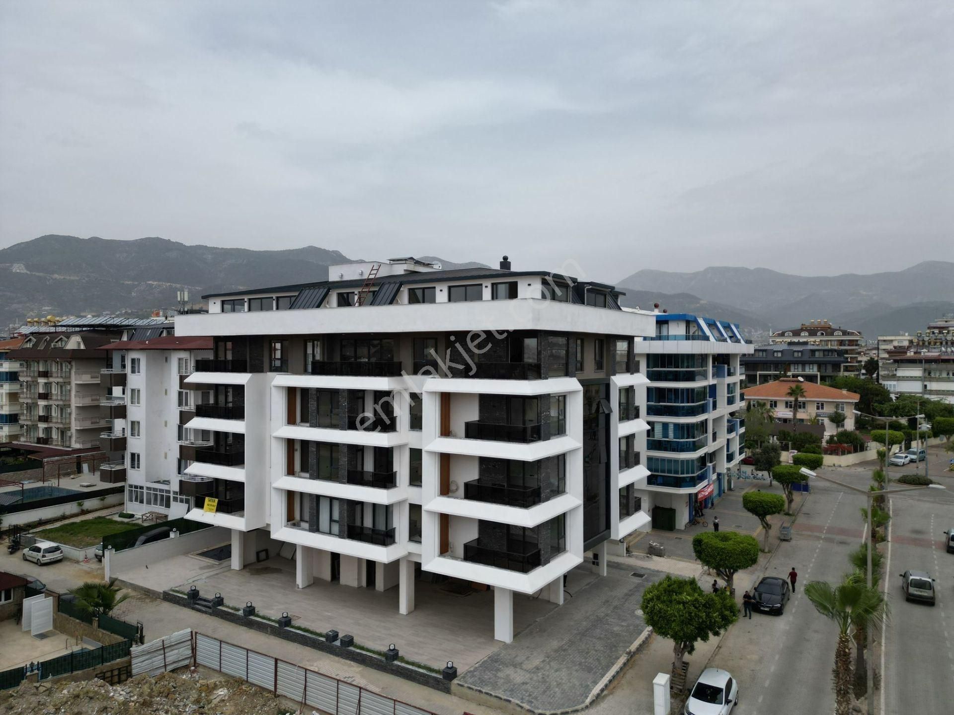 Alanya Oba’da Denize Yakın Satılık 2+1 Eşyasız Daire