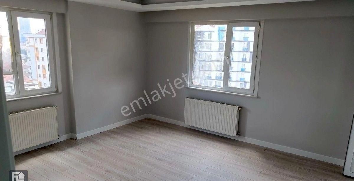 F-l Emlaktan Esenevlerde Elit Sitede Geniş 3+1 Yeni Evliye Uygun
