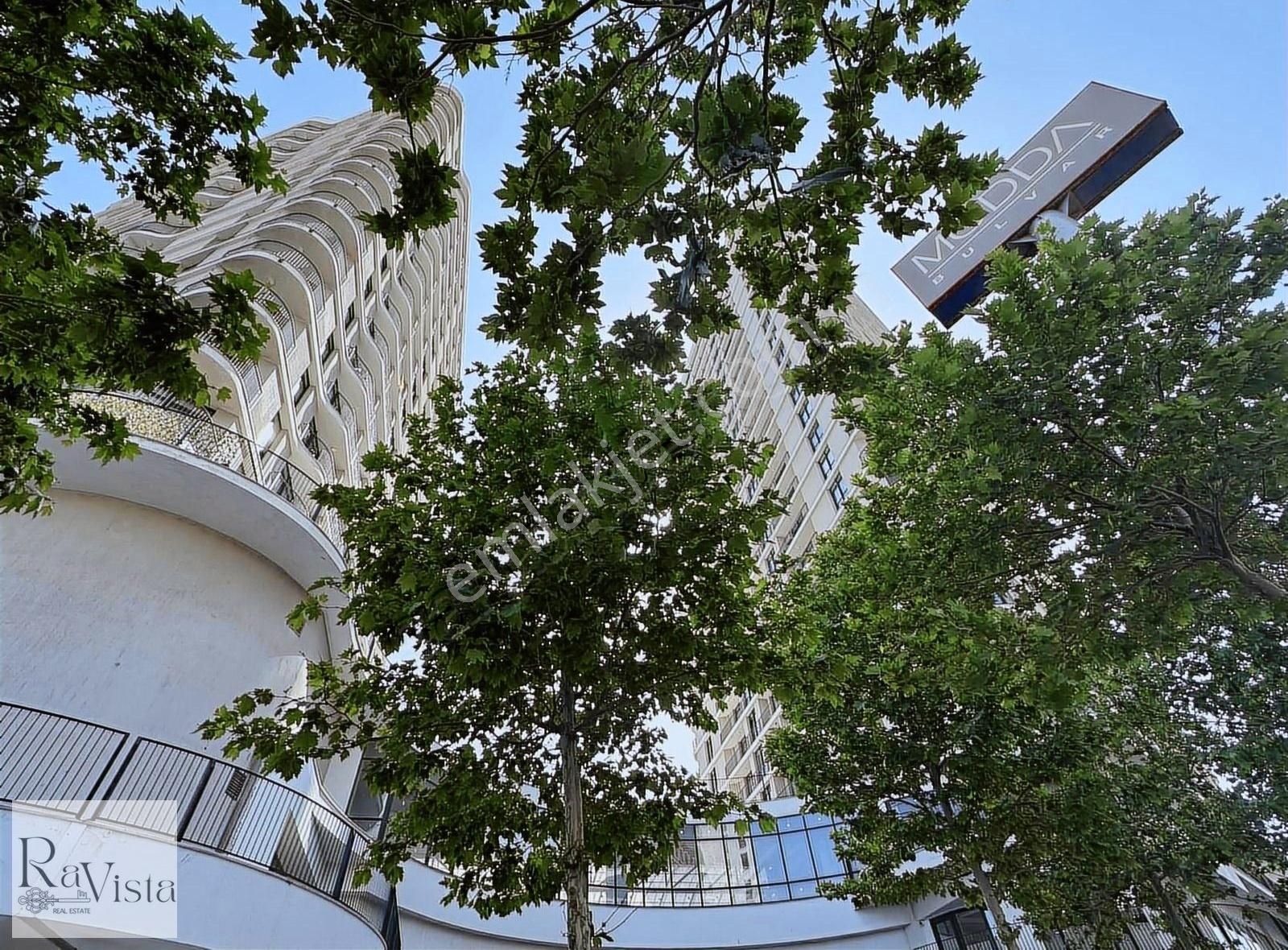Modda Bulvar'da E. Banyo-doğa Manzaralı 2+1 Kiralık Daire