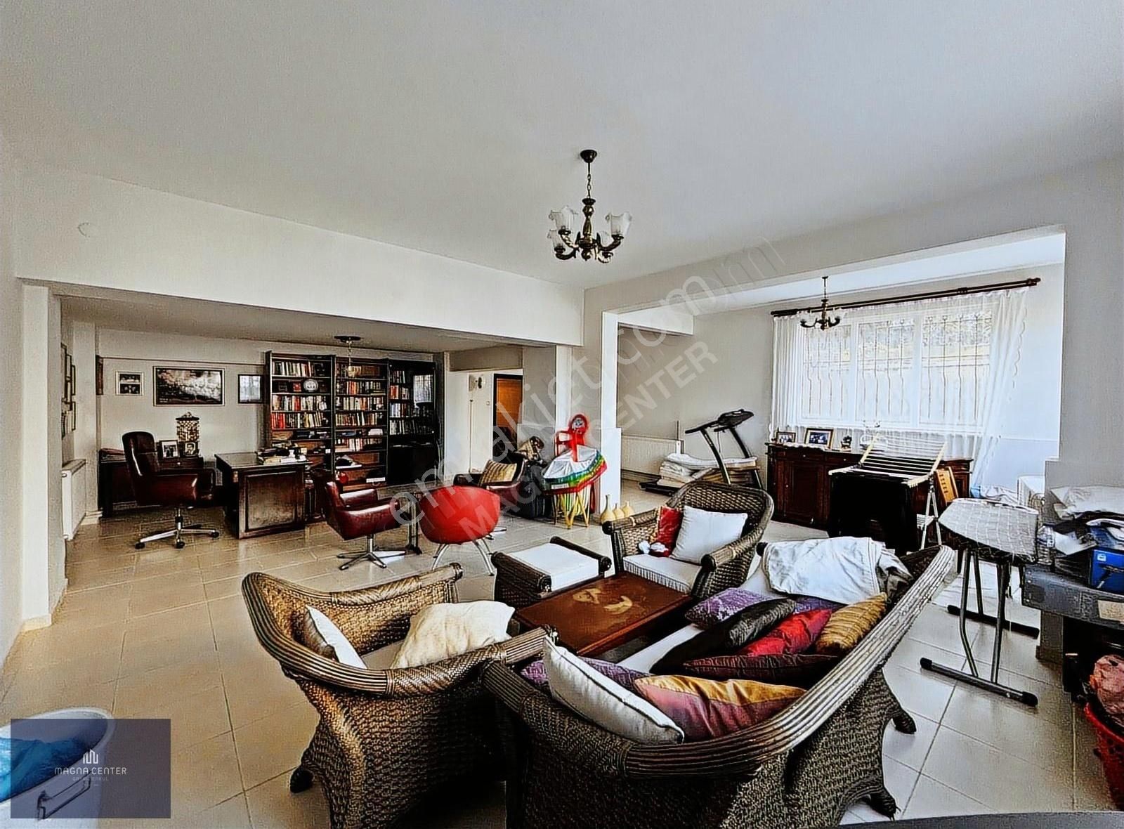 Magnadan Bademli Çamlıtepe Vil. Deniz Manzaralı Satılık Villa