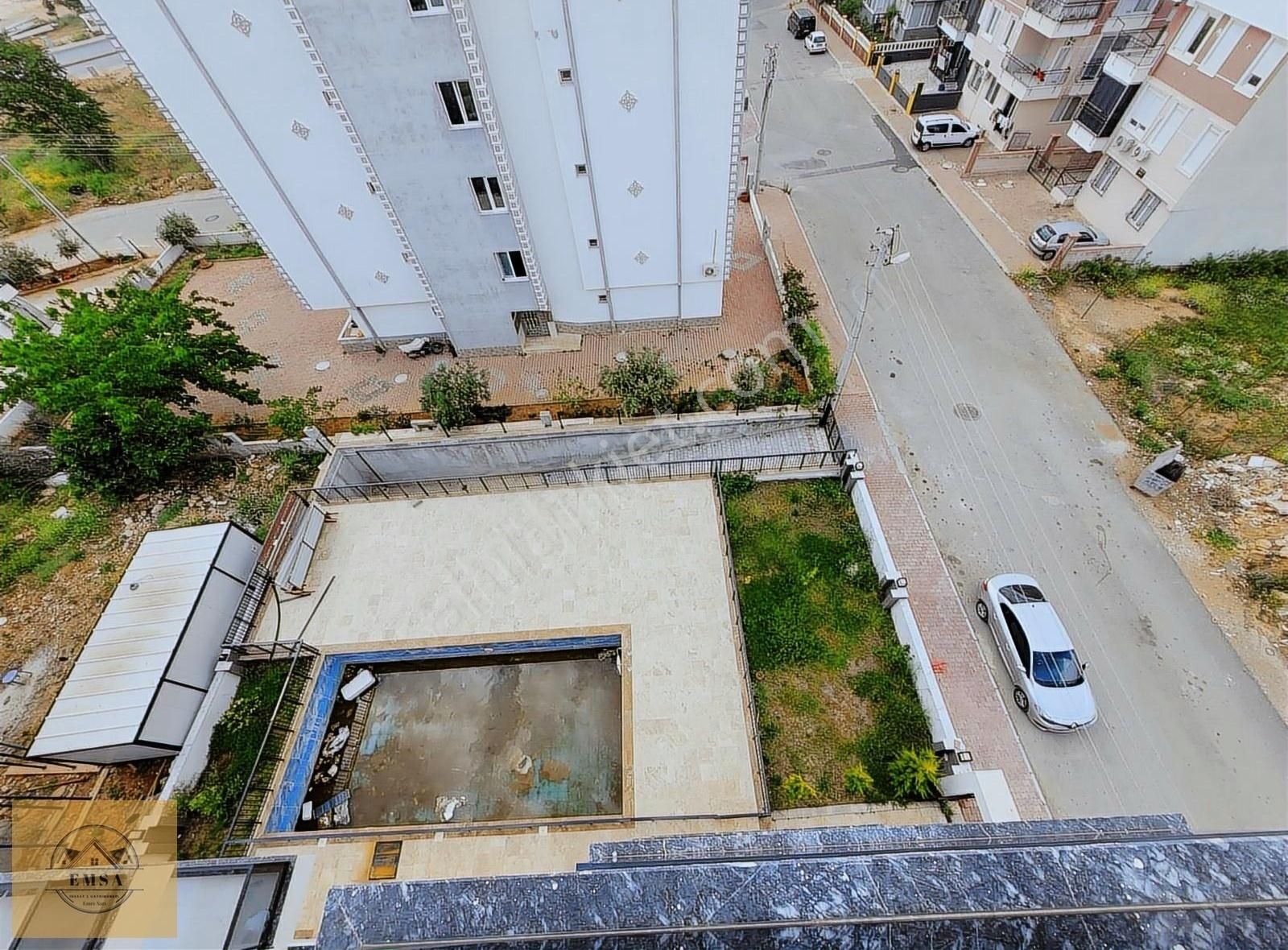 Karşıyaka Mah.1+1 Havuzlu Tramvay Yürüme Mesafesinde