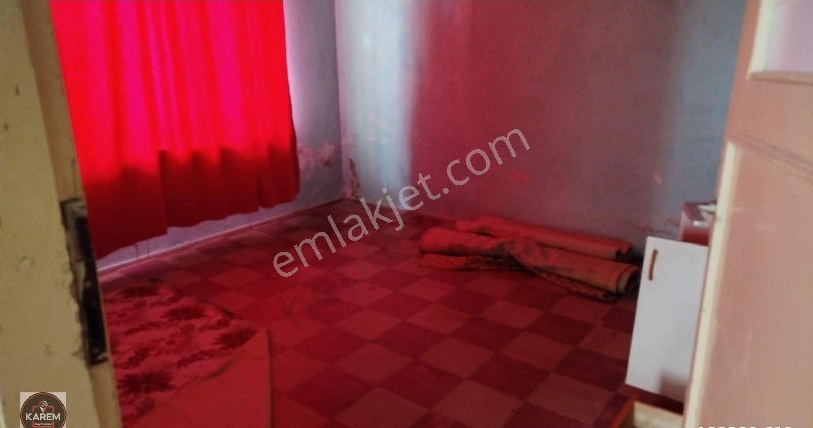 Kazımkarabekir Mah. Zemin Kat Kiralık Sobalı 2+1