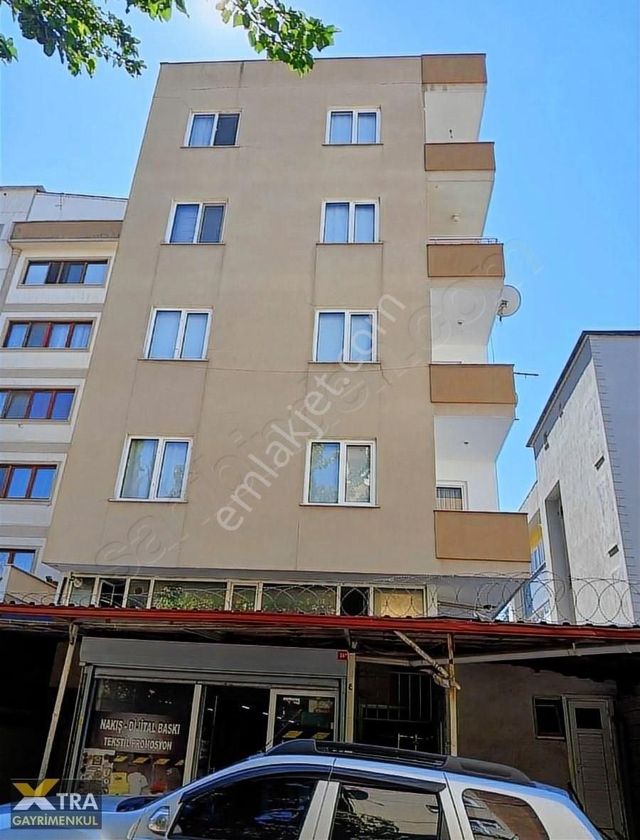 Kartal Yakacık Çarşı Mah/ Arsa Tapulu 3+1satılık Daire