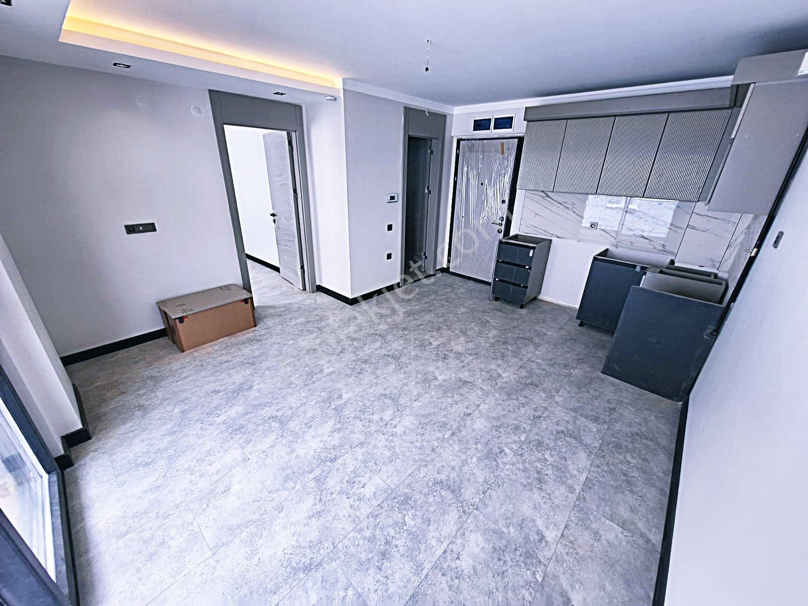 Cihandan Çankaya Seyranbağlarında Satlık Ultra Lük Malzeme Veişçilik 1+1 Daire