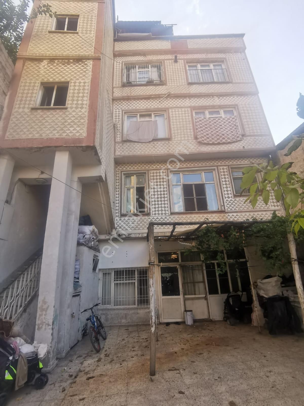 Ertaş Group'tan Savcılı Mah. Fırsat 4 Katlı Müstakil Bina