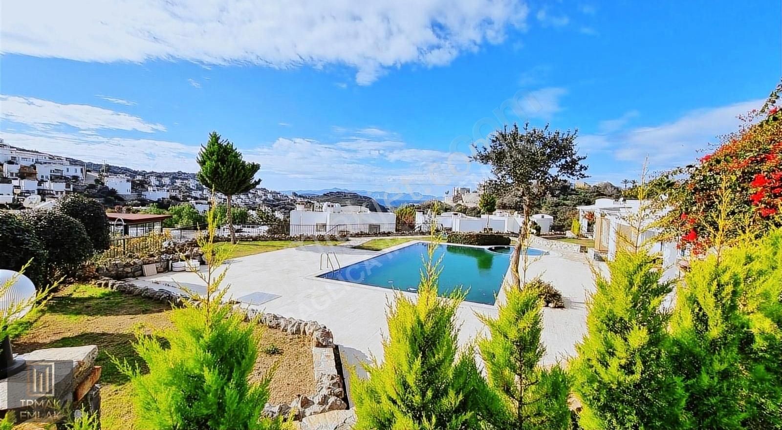 Gümüşlük Koyunbaba Site İçi Müştemilatlı 3+1 Tek Katlı Villa