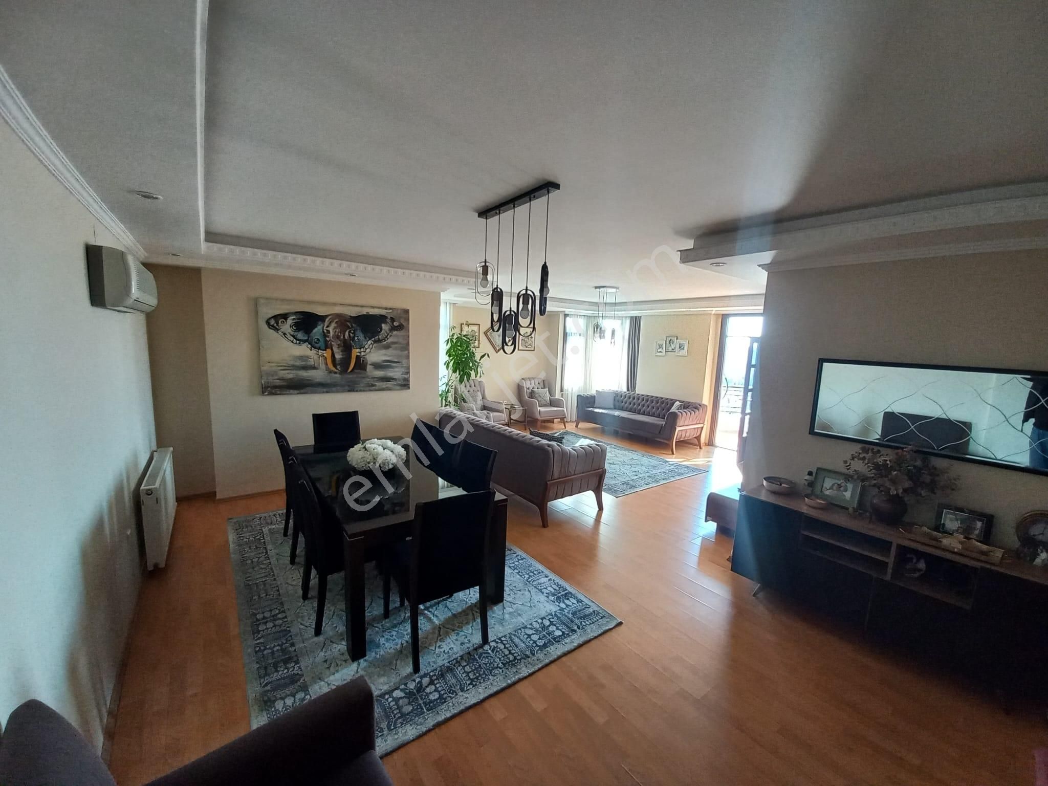 Kurtuluş Mh. 4+1 Güvenlikli Sitede Satılık Daire