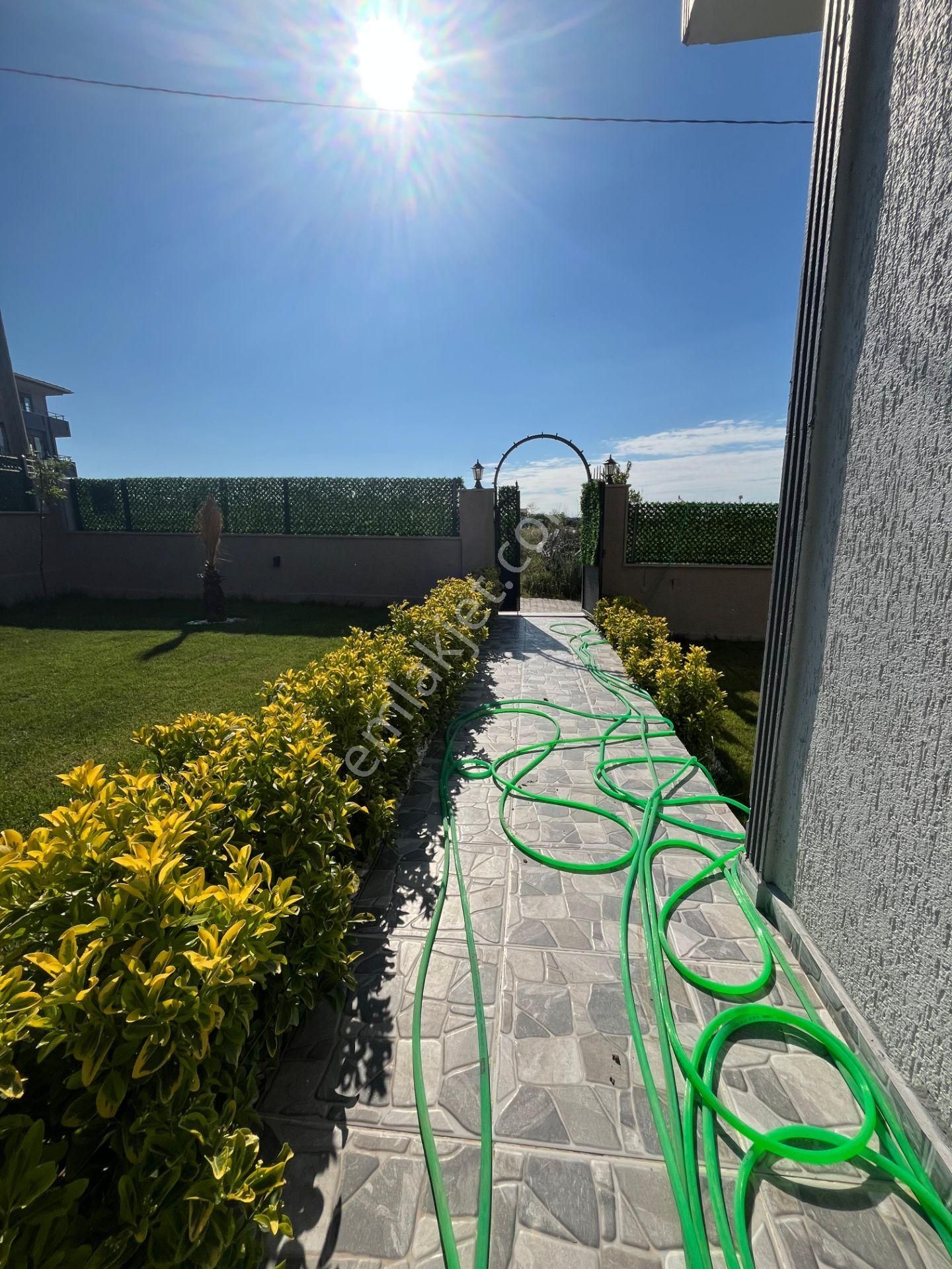 Ata Gayrimenkul'den 4+1 Geniş Oturum Merkezi Konumda Lüks Villa - Görsel 6