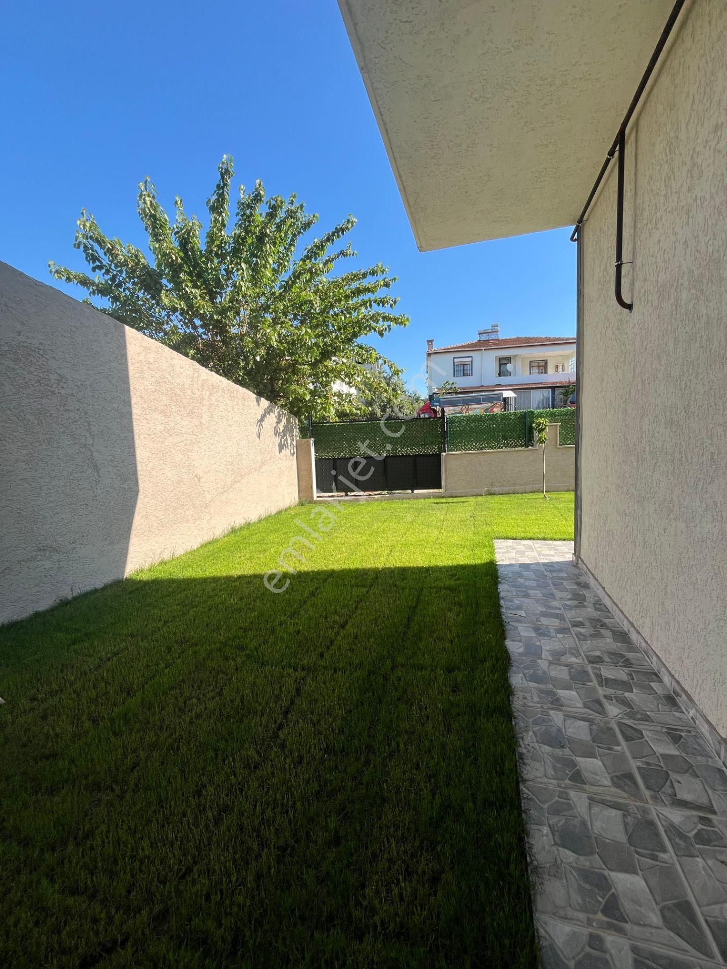 Ata Gayrimenkul'den 4+1 Geniş Oturum Merkezi Konumda Lüks Villa - Görsel 7