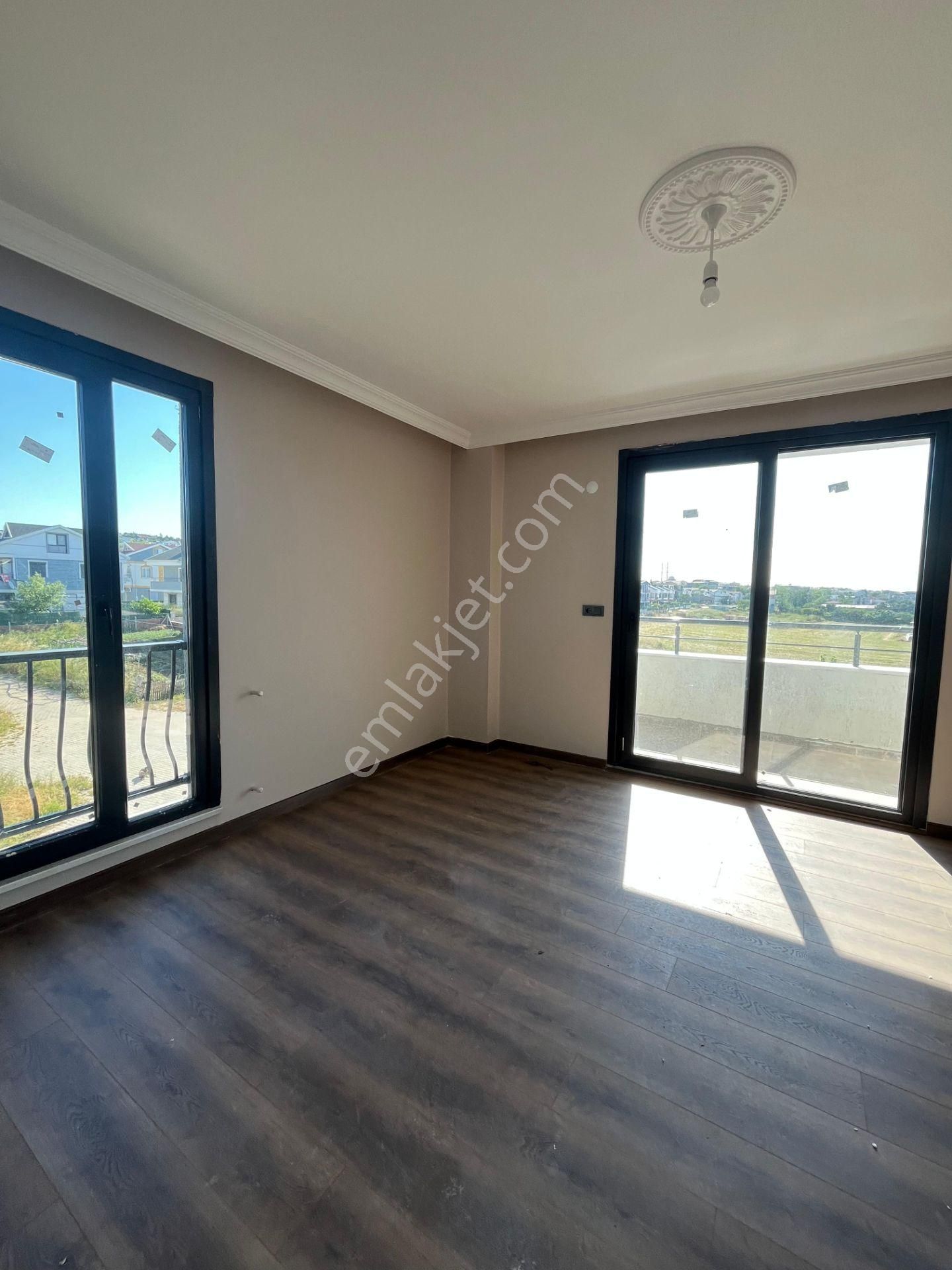 Ata Gayrimenkul'den 4+1 Geniş Oturum Merkezi Konumda Lüks Villa - Görsel 28