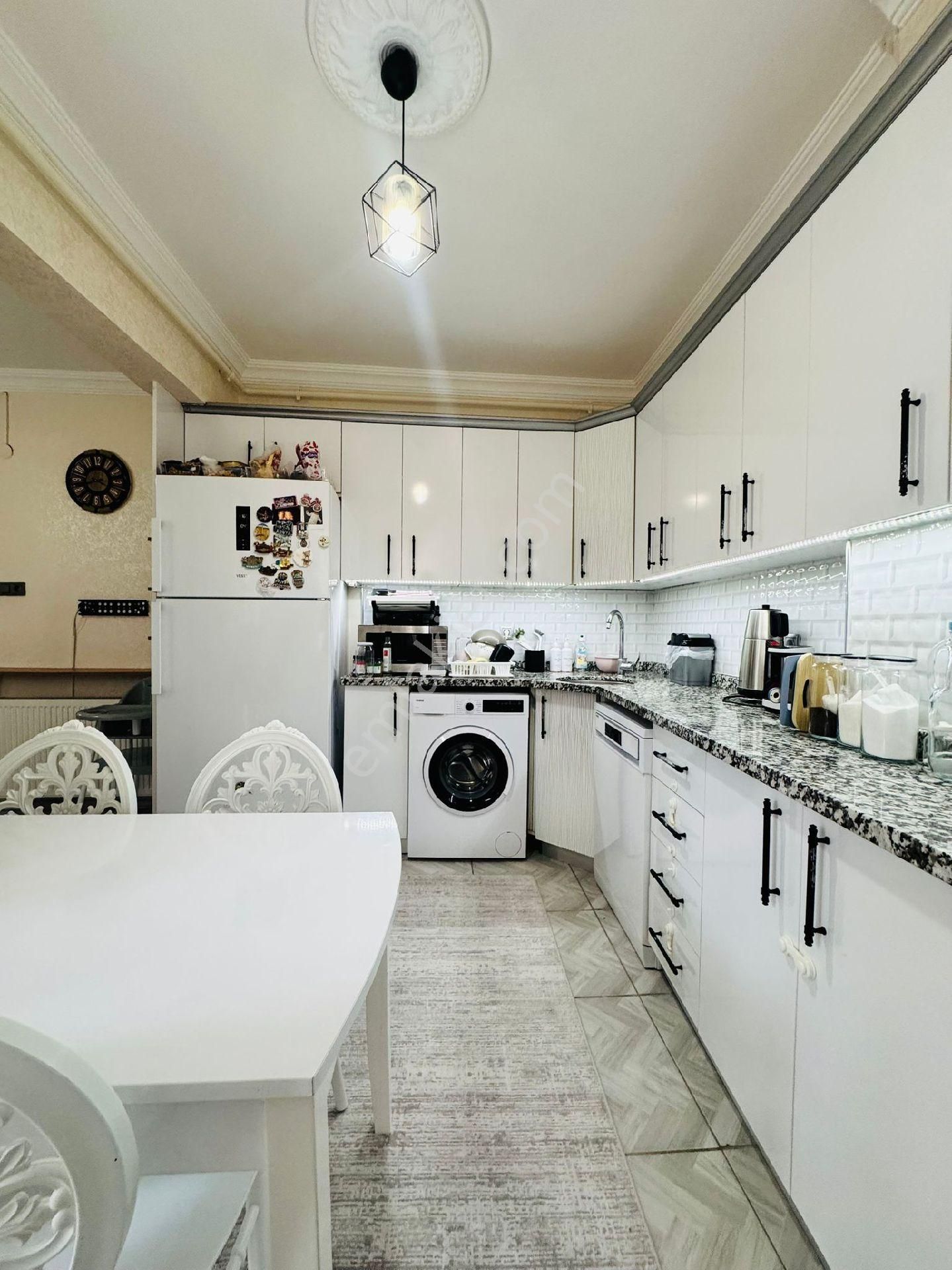 Mezitli Belediye Civarı3+1