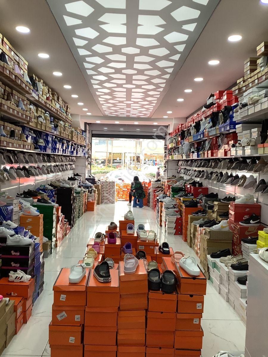 *çarşı* Kuruköprü *küçüksaat *cadde Üzeri *tek Tapu *işyeri *en İşlek Bölge* 172m2 Tapuda Gözüküyor*