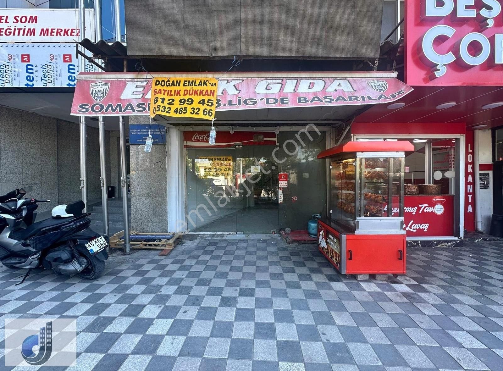 Beşyol Mevkinde Satılık Dükkan