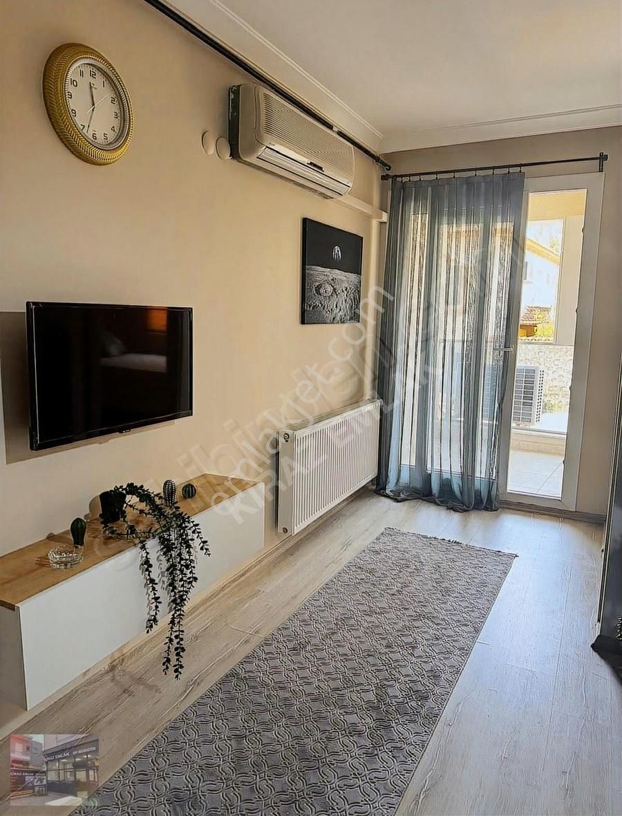 Hasanağa Parkı Yakını Sıfır 1+1 D.gaz-balkonlu Daire !