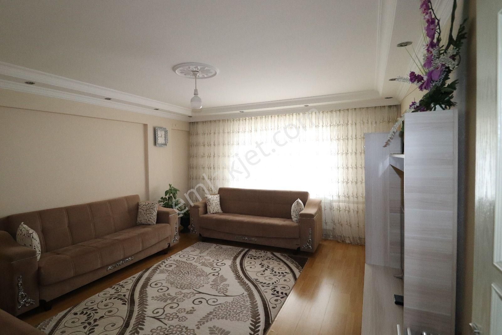 Kemalpaşa Soğukpınarda Ara Kat Satılık 90 M2 2+1 Daire