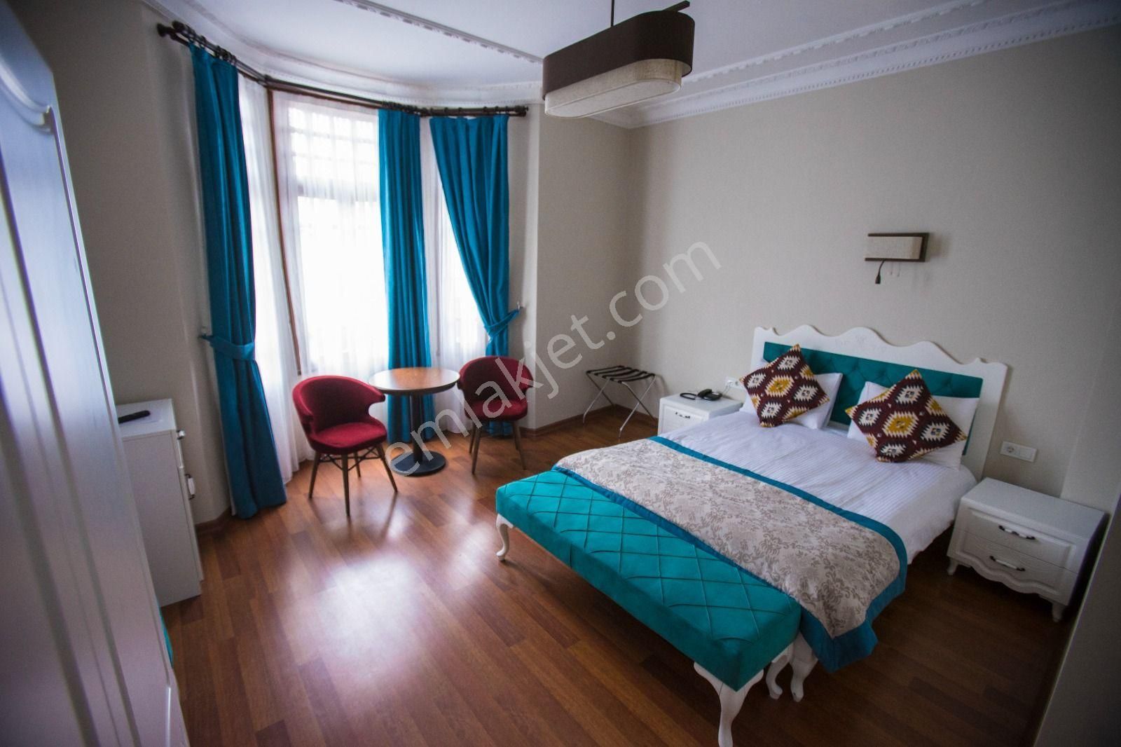 Şişli Halaskargazi Caddesine Yakın 7 Kat 35 Odalı Satılık Otel