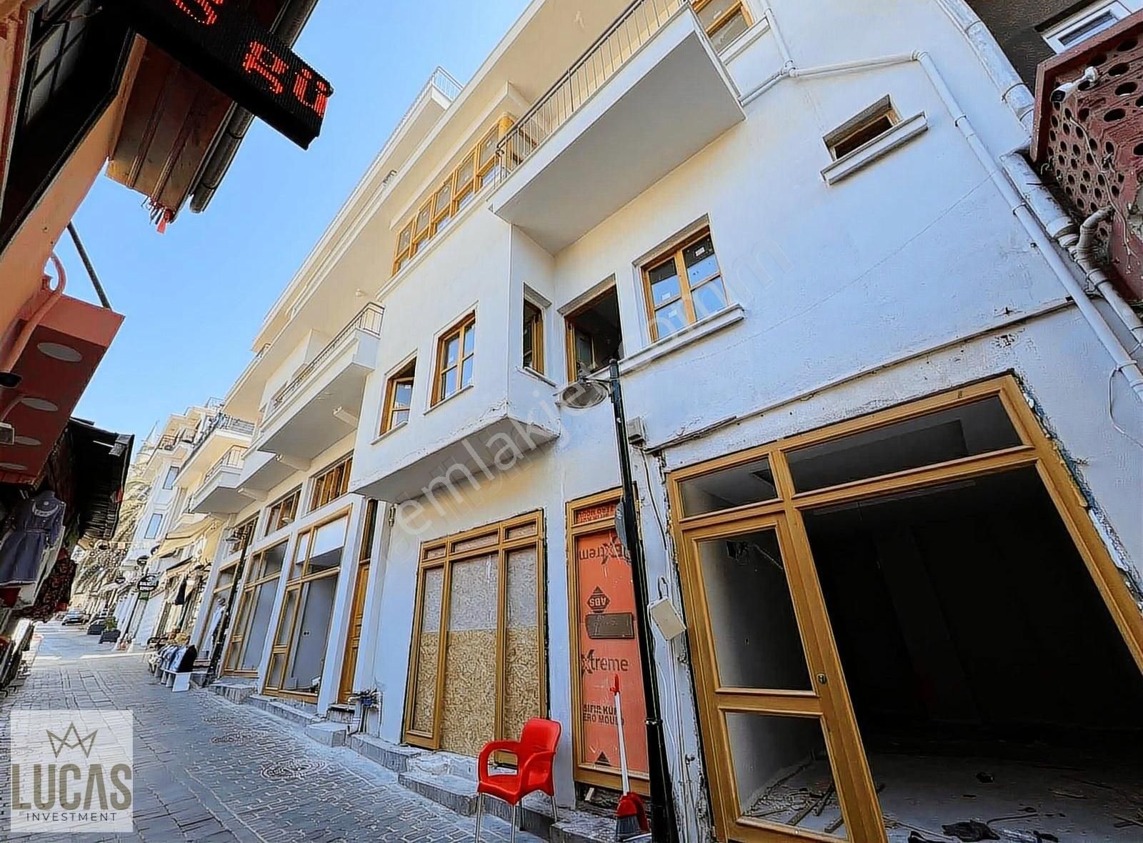 Kaleiçi'nde Saat Kulesine Yakın Konumda Her Sektöre Uygun Dükkan